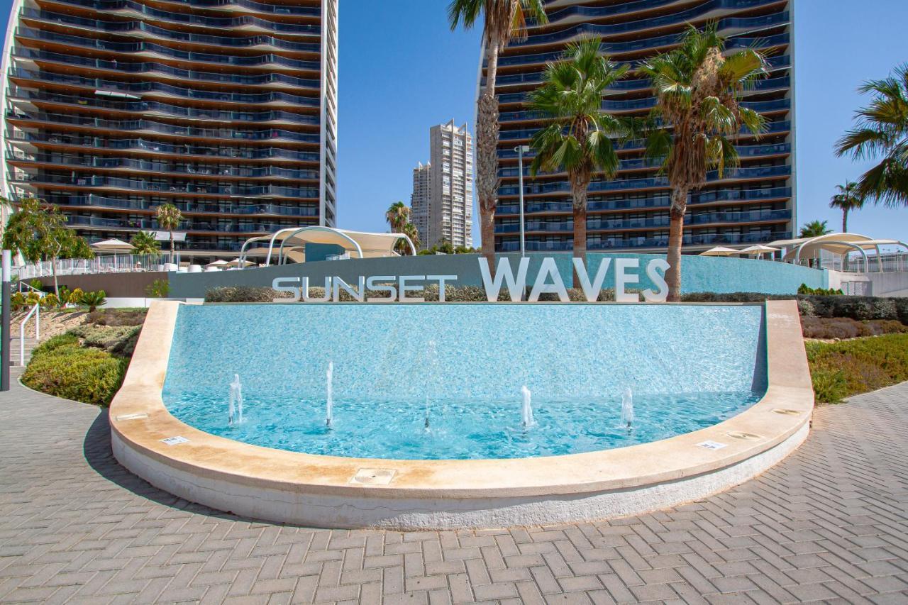 Sunset Waves Aparts By Rb Apartment Benidorm Exterior foto